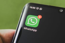 WhatsApp bleibt kostenlos.